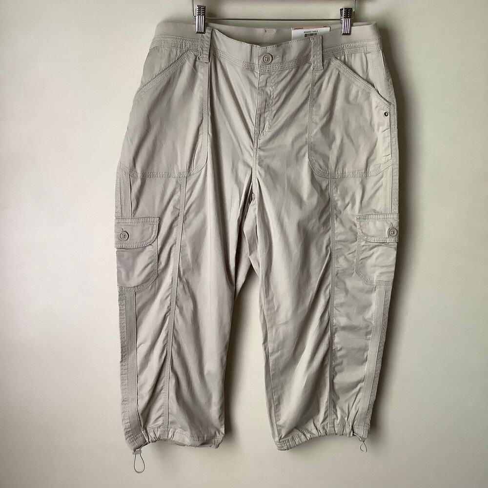 NWT Style & Co Comfort Mid Rise Capri Straight Stonewall Cargo Pants Womens 14W
